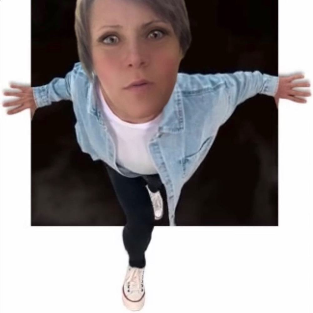 Meet your Posher, Toni